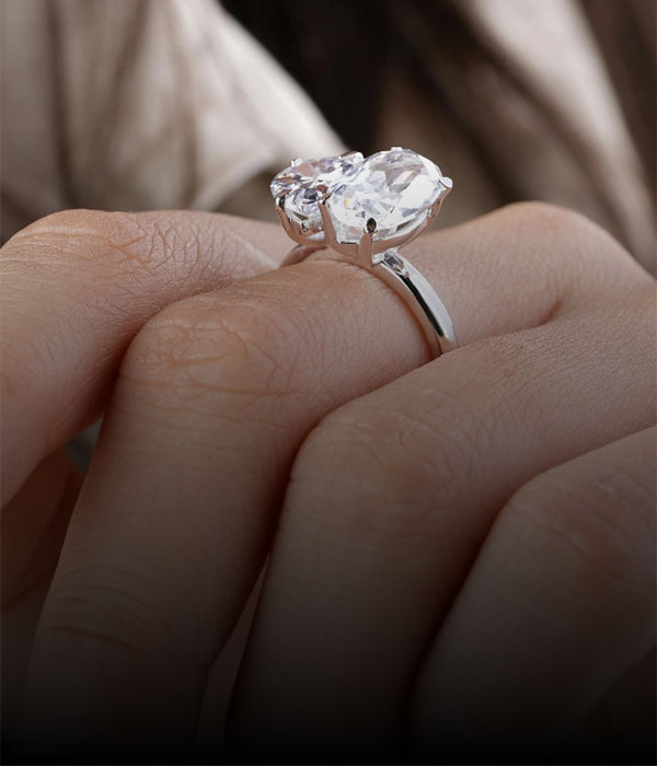 ENGAGEMENT RINGS