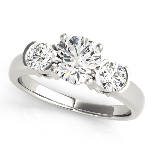 ENGAGEMENT RINGS 3 STONE ROUND
