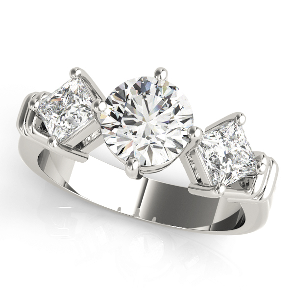 ENGAGEMENT RINGS 3 STONE ROUND