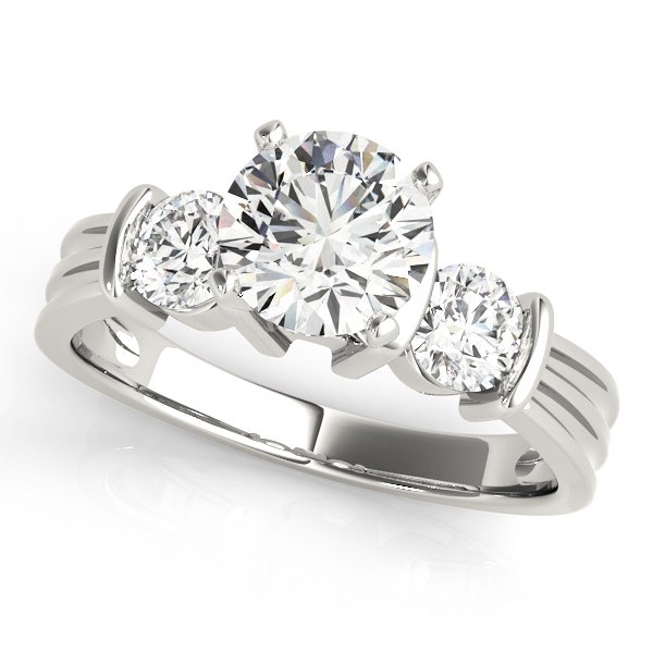 ENGAGEMENT RINGS 3 STONE ROUND